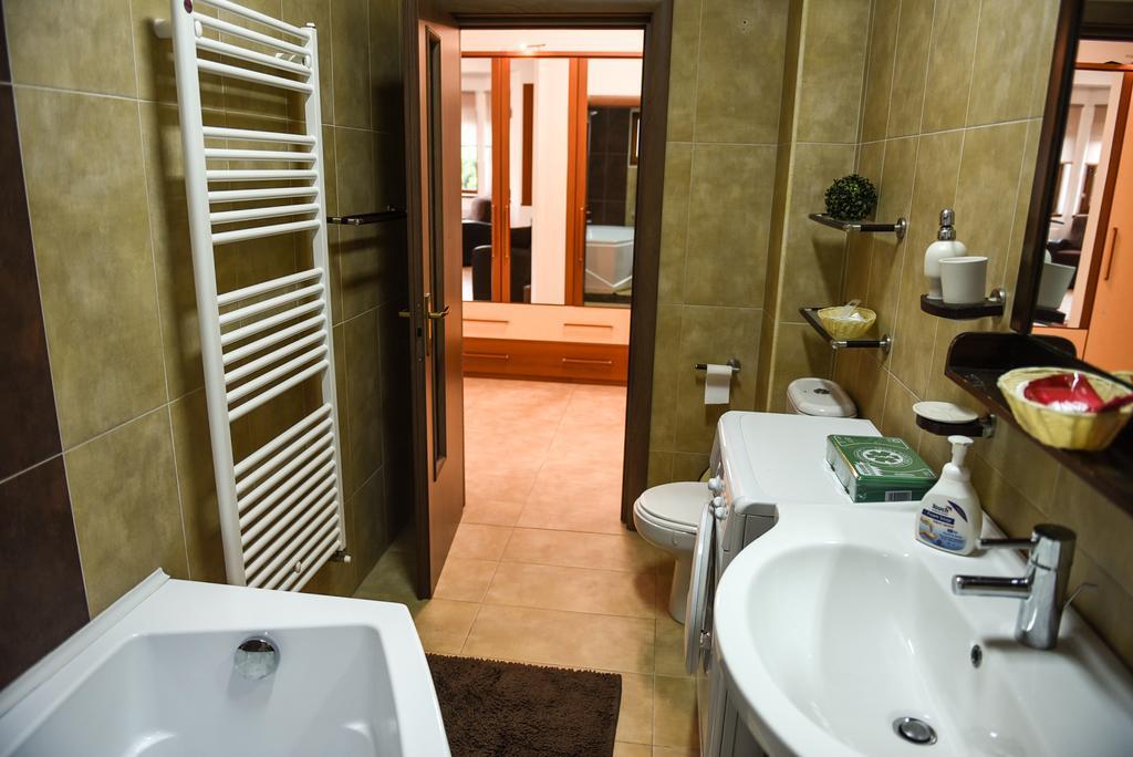 Modern Apartment Near City Center Cluj-Napoca Exterior foto